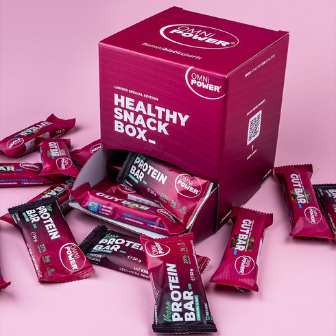 Eine offene OMNi-POWER Healthy Snack Box von schräg oben fotografiert